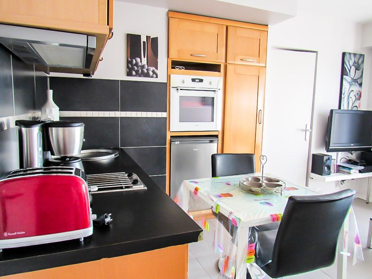 Cabourg, Cosy Appartement Avec Balcon + Parking Prive Exterior foto